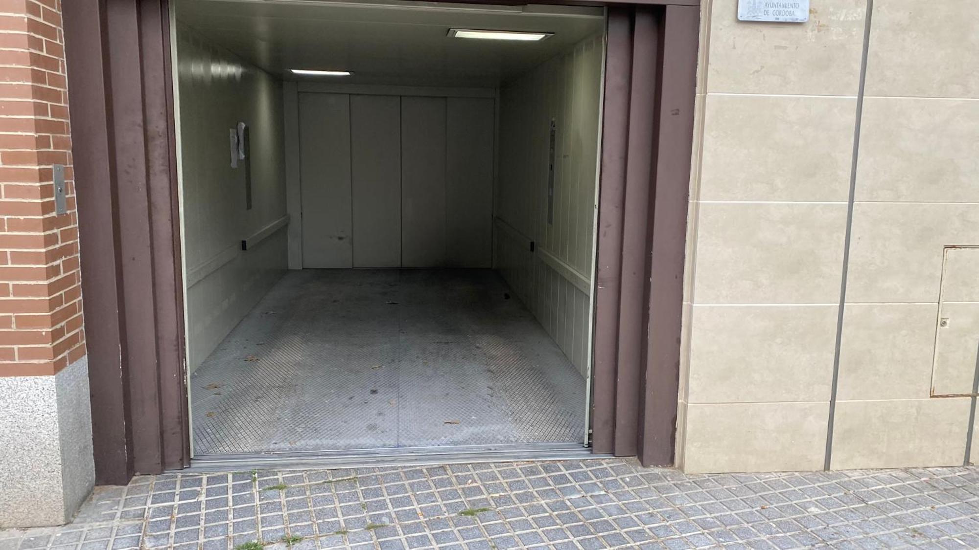 Duplex Junto Al Puente Romano Con Gran Terraza Y Parking Privado Cordoba Exterior photo